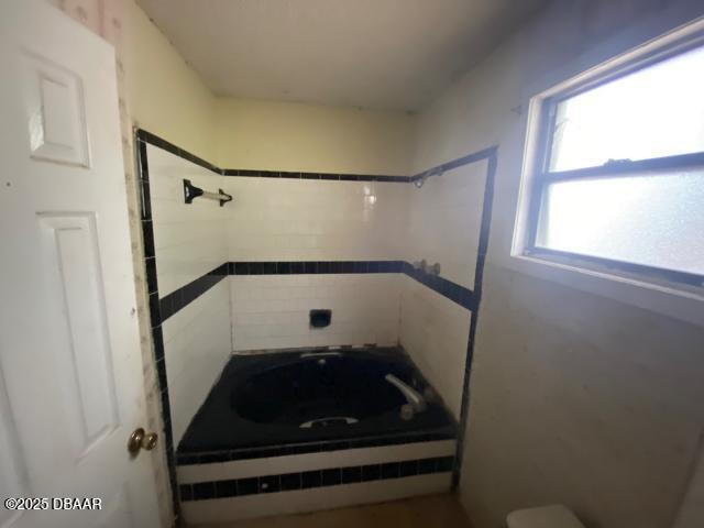 1419 W Jackson St, Pensacola, FL 32501 - photo 13
