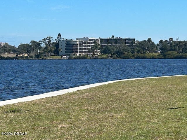 view of water feature