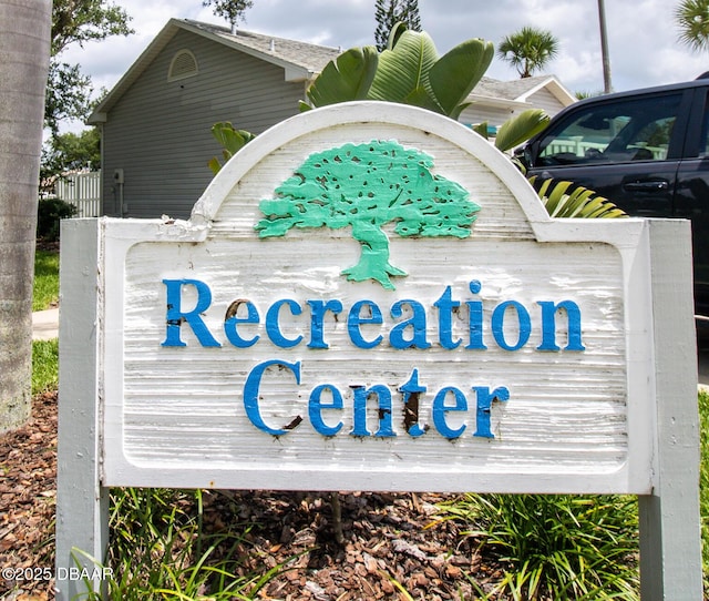 1327 Wayne Ave, New Smyrna Beach, FL 32168 - view of community / neighborhood sign