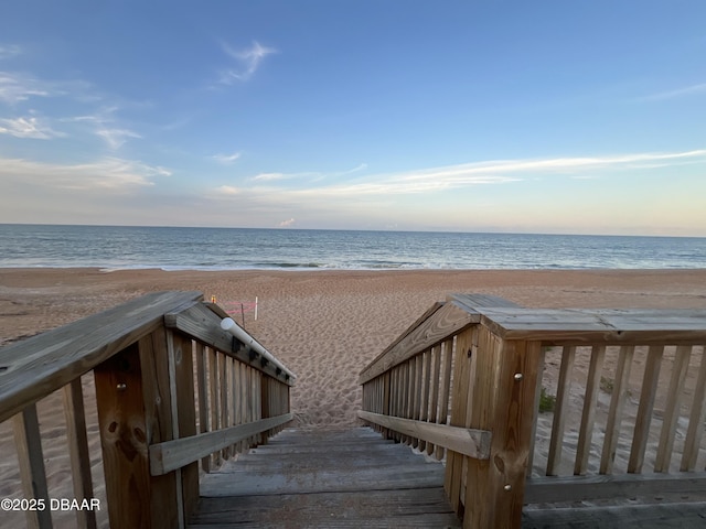 40 Silk Oaks Dr, Ormond Beach, FL 32176 - view of home's community featuring view of water and beach