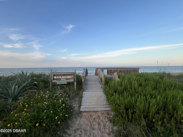 40 Silk Oaks Dr, Ormond Beach, FL 32176 - view of community with a water view