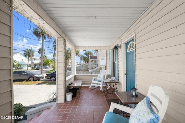 view of patio / terrace with covered porch