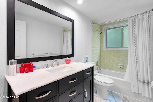 120 Beach St, Ponce Inlet, FL 32127 - full bath with vanity and shower / tub combo