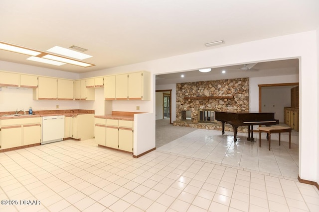 905 Pelican Bay Dr, Daytona Beach, FL 32119 - photo 30