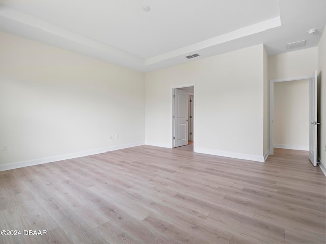 empty room featuring light hardwood / wood-style flooring