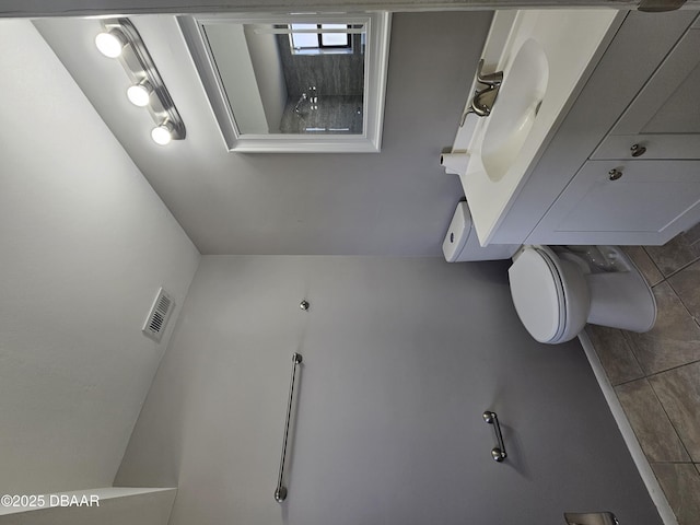bathroom featuring visible vents