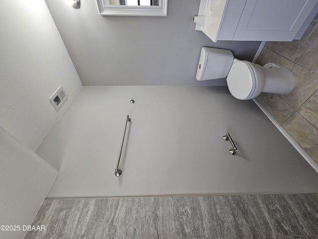 bathroom featuring visible vents