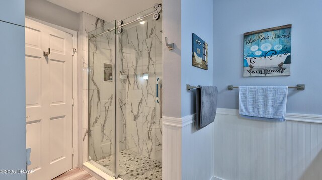 2942 Sea Oats Cir, Daytona Beach, FL 32118 - full bath featuring wainscoting and a marble finish shower