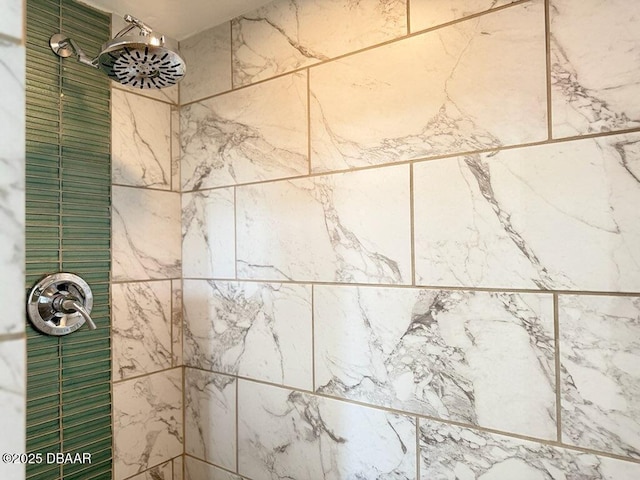 460 Bouchelle Dr Unit 104, New Smyrna Beach, FL 32169 - details with a tile shower