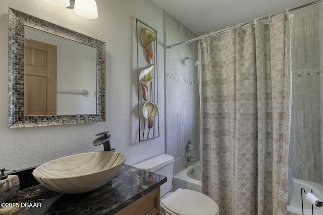 29 Concord Dr, Ormond Beach, FL 32176 - full bath featuring shower / bathtub combination with curtain, vanity, and a textured wall