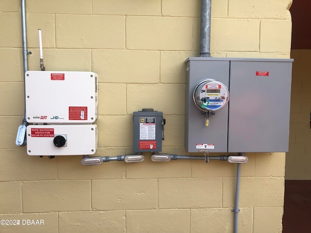 view of utility room