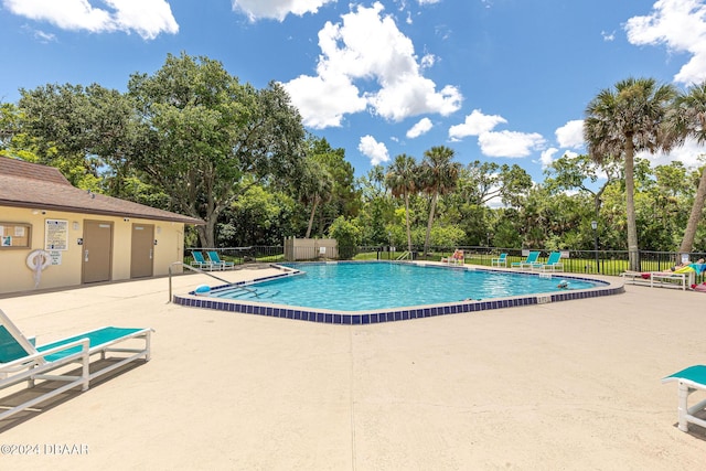 view of swimming pool featuring a patio