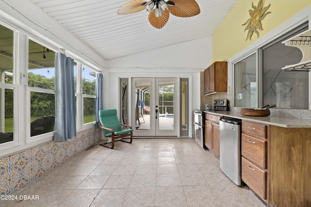 10 Pointing Pl, Palm Coast, FL 32164 - sunroom featuring french doors and lofted ceiling
