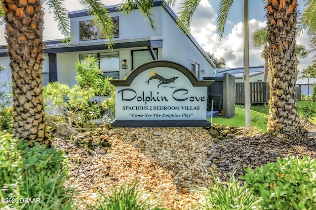 43 Jacaranda Cay Ct Unit 430, New Smyrna Beach, FL 32169 - community sign featuring fence
