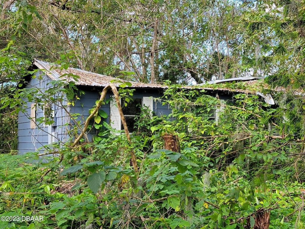 view of home's exterior