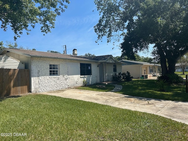 333 Linda Cir S, Daytona, FL 32119 - photo 1