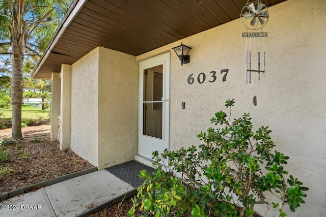 view of property entrance