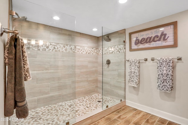 bathroom featuring tiled shower