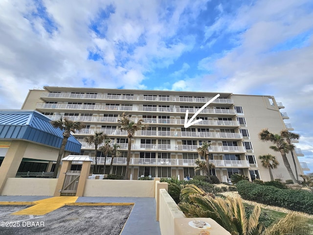 2043 S Atlantic Ave Unit 417, Daytona Beach, FL 32118 - view of apartment building / complex