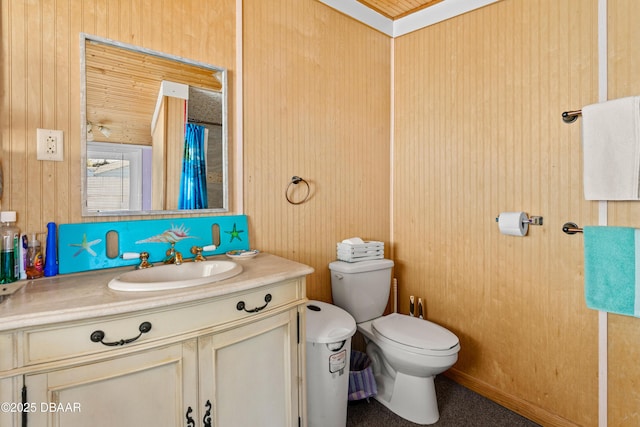 full bathroom featuring toilet and vanity