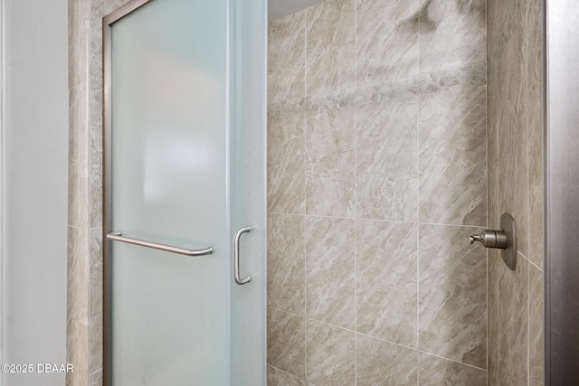 49 Bosarvey Cir, Ormond Beach, FL 32176 - bathroom featuring a shower stall