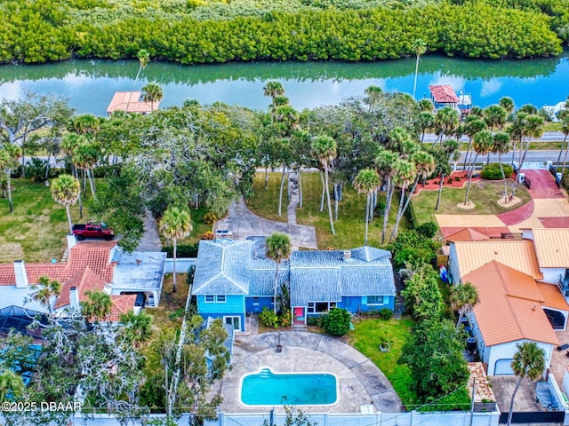 bird's eye view with a water view