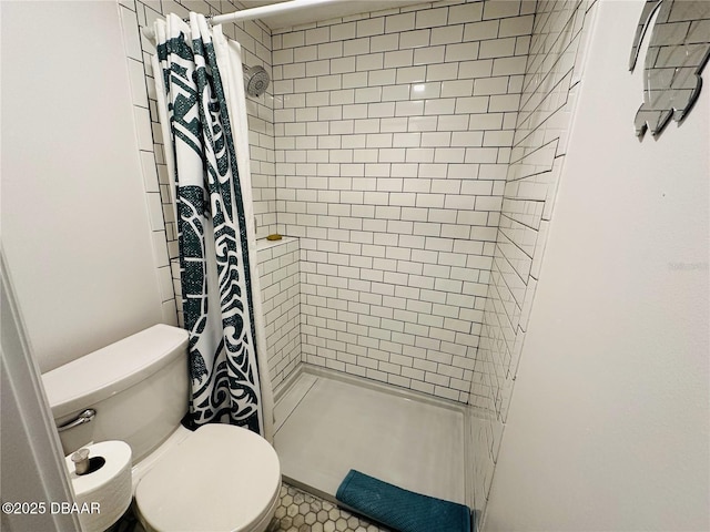 84 Heather Point Ct, New Smyrna Beach, FL 32169 - bathroom with a shower stall and toilet