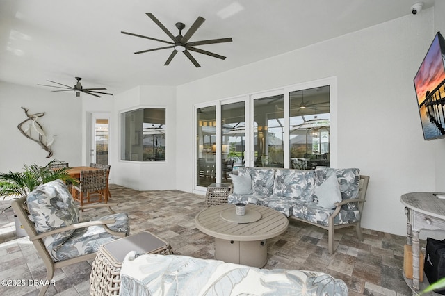 3236 Modena Way, New Smyrna Beach, FL 32168 - living room with a ceiling fan