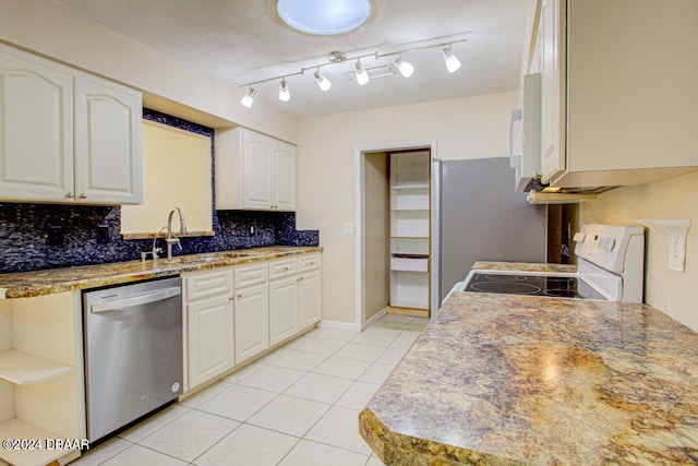 22 Plaza Dr, Ormond Beach, FL 32176 - photo 23