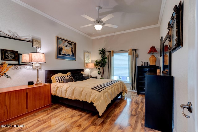 3102 N Springwater Ct N, Port Orange, FL 32128 - bedroom with light wood-type flooring, crown molding, and a ceiling fan