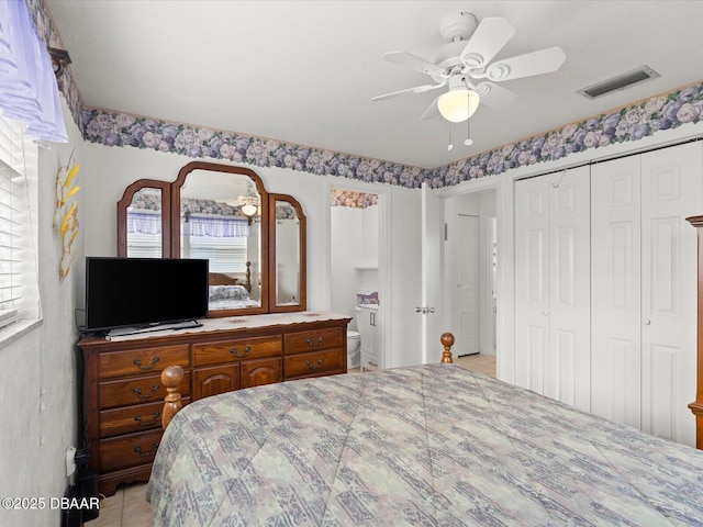 bedroom featuring ceiling fan