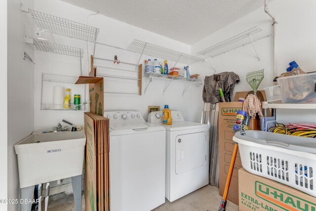 916 Ashmeade Ct, Port Orange, FL 32127 - washroom with washer and dryer