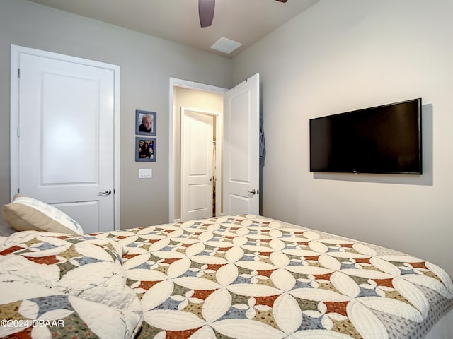 bedroom featuring ceiling fan