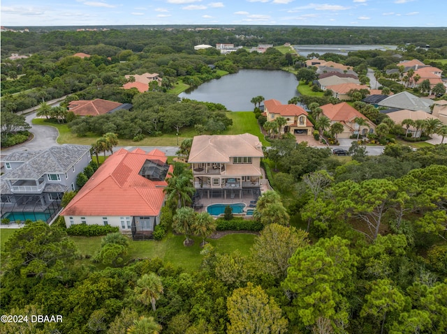 bird's eye view with a water view