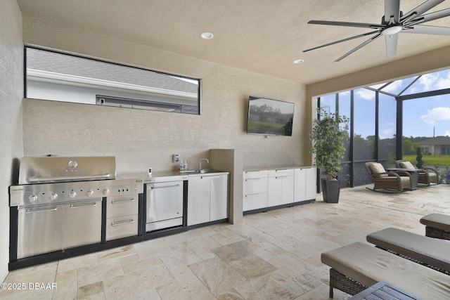 6279 W Fallsgrove Ln, Port Orange, FL 32128 - view of patio with exterior kitchen, a ceiling fan, and a lanai