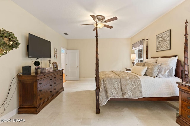 bedroom featuring ceiling fan