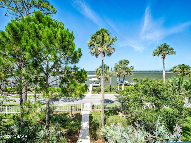 206 S Riverside Dr, Edgewater, FL 32132 - surrounding community featuring a water view