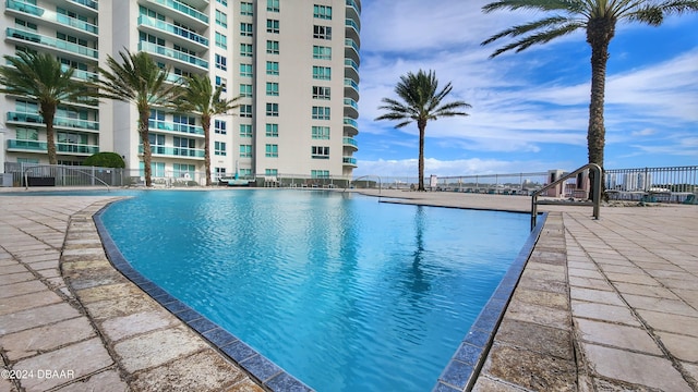 view of swimming pool