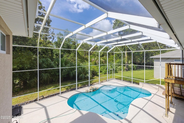 6065 Spruce Point Cir, Port Orange, FL 32128 - outdoor pool with a patio, a yard, and glass enclosure