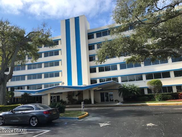 view of building exterior