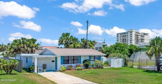 1 Beechwood Dr, Ormond Beach, FL 32176 - view of front of house featuring concrete driveway