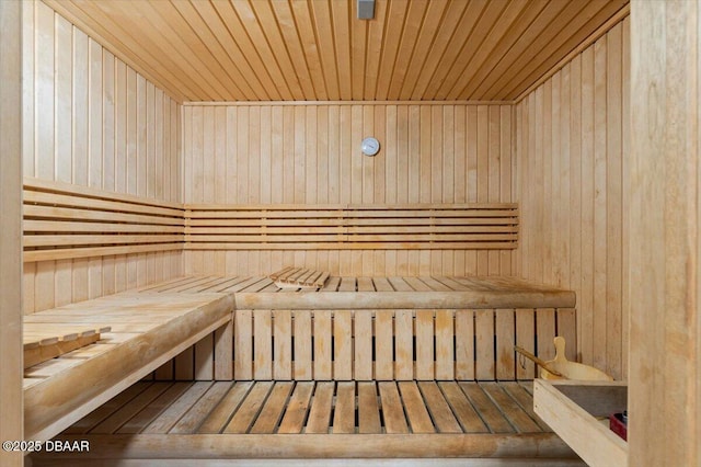 view of sauna / steam room