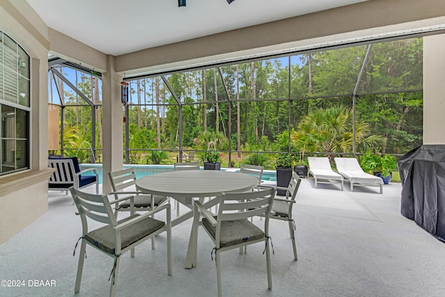 view of sunroom / solarium