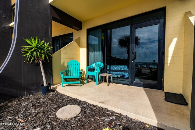 2301 S Atlantic Ave Unit 111, Daytona Beach, FL 32118 - view of patio / terrace