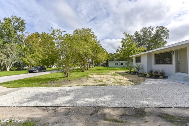 732 Orchard Ave, Ormond Beach, FL 32174 - view of green lawn
