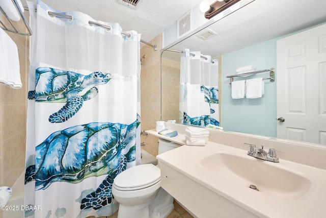 full bath with shower / tub combo, toilet, visible vents, and a textured ceiling