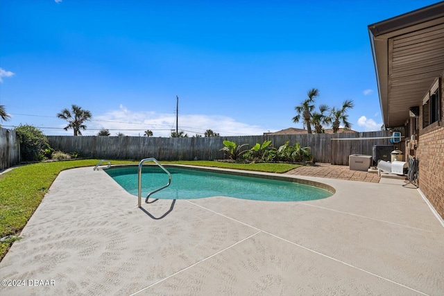 22 Upper Cay Dr, Ormond Beach, FL 32176 - view of pool with a patio, a fenced backyard, and a fenced in pool