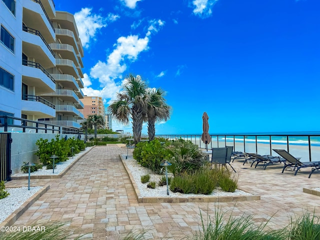 view of property's community featuring a water view