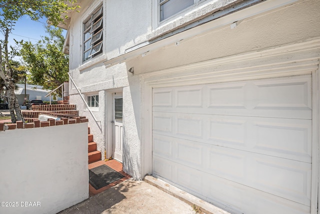 401 N Oleander Ave, Daytona Beach, FL 32118 - view of garage