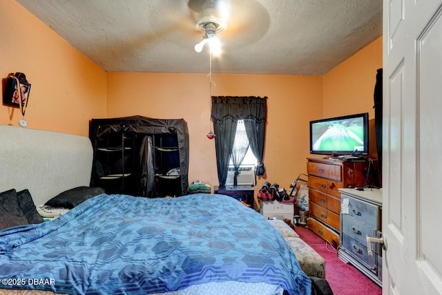 326 Jefferson St, Daytona Beach, FL 32114 - bedroom with carpet floors and a ceiling fan